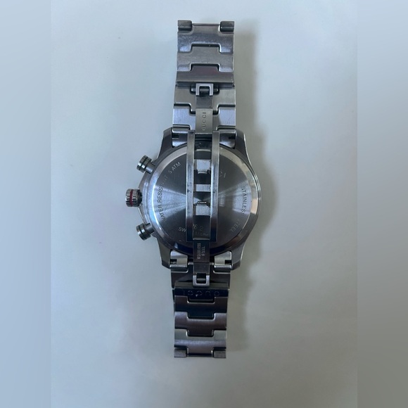 Gucci
G-Timeless Men's Watch - Picture 4 of 5